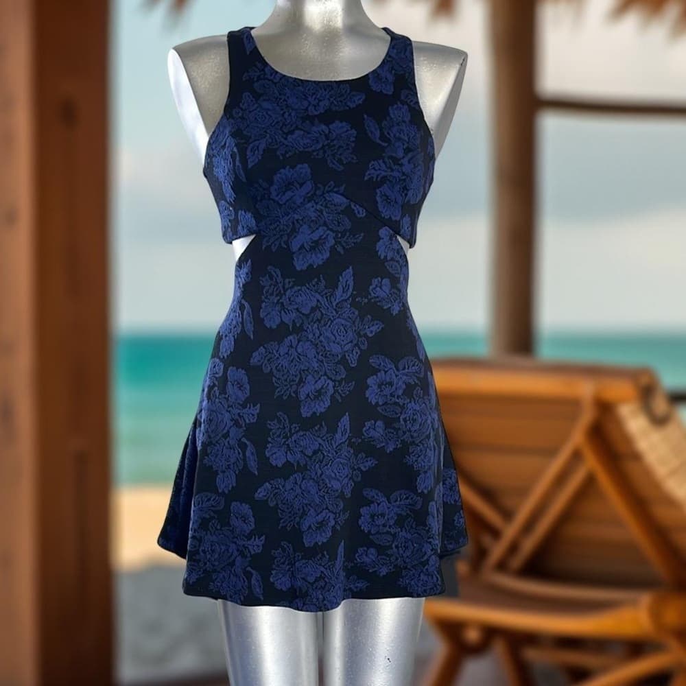 Mimi Chica Elegant Blue Floral Dress size XS - Thumbnail 4