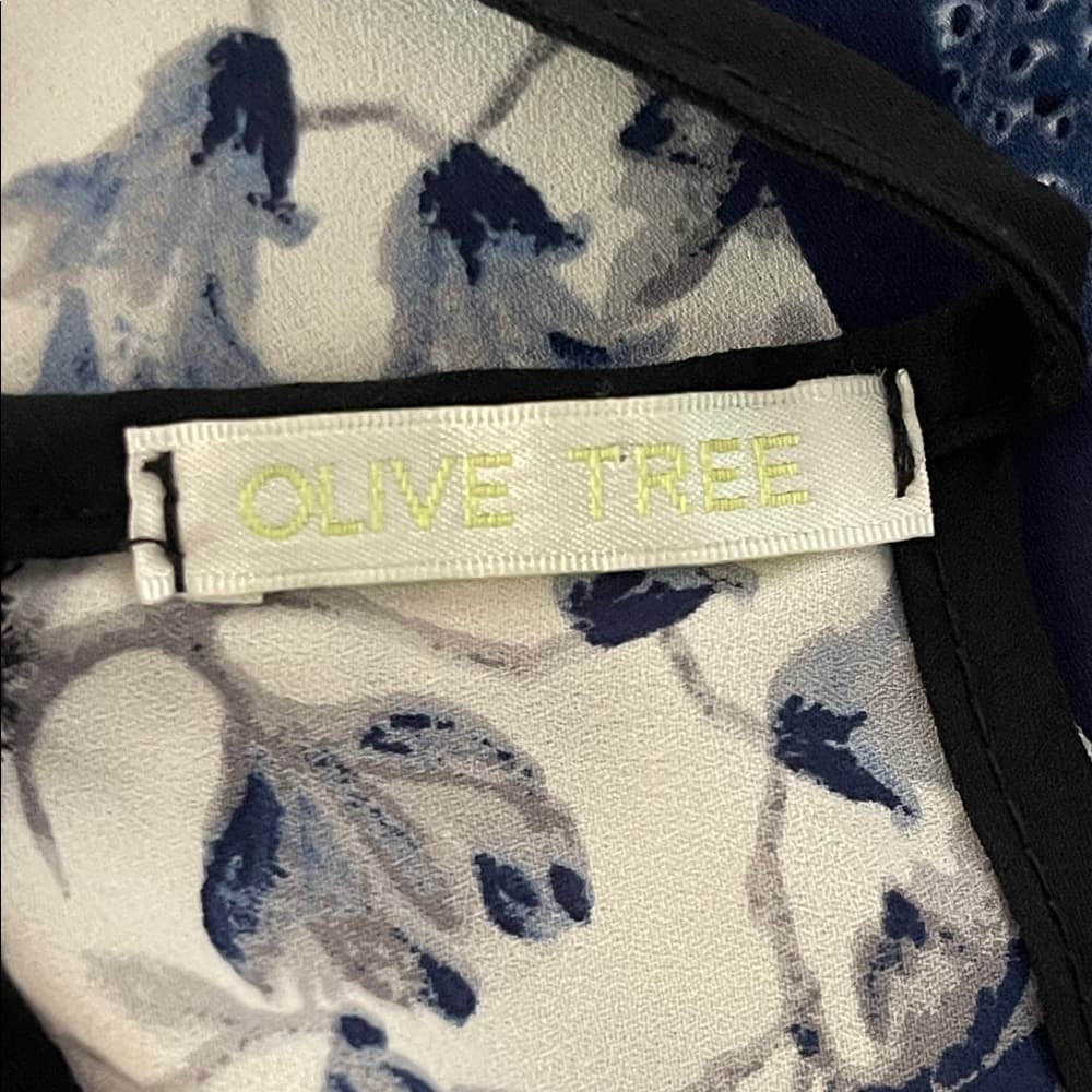 Olive Tree Floral Halter Peplum Top in Navy and White size S - Thumbnail 2