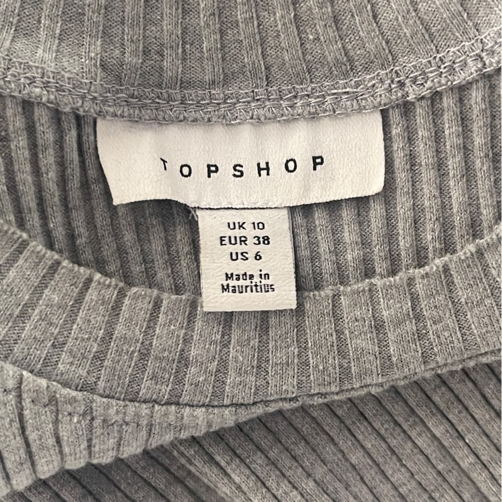 Topshop Gray Ribbed Cropped Tank in size 6 - Thumbnail 3
