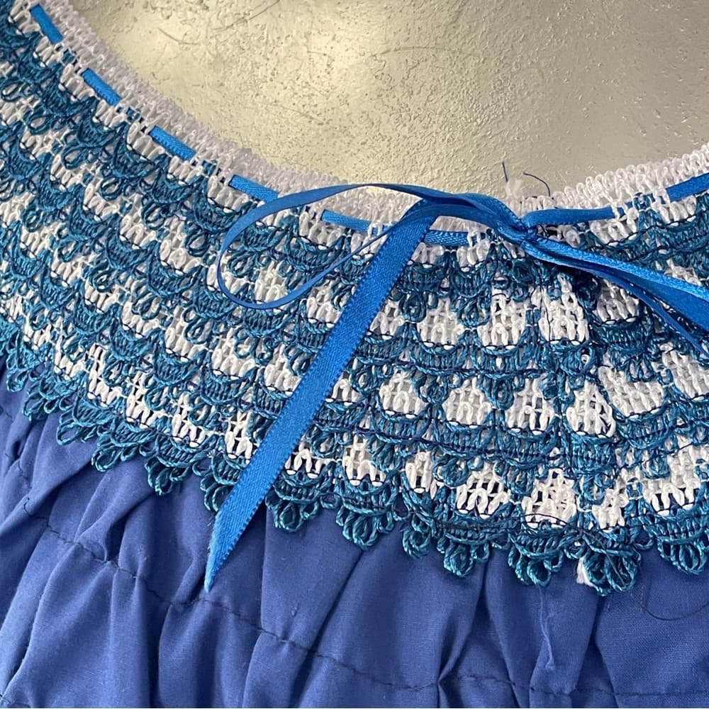 Unbranded Women's Blue Crochet Yoke Cap Sleeve Top size M - Thumbnail 2