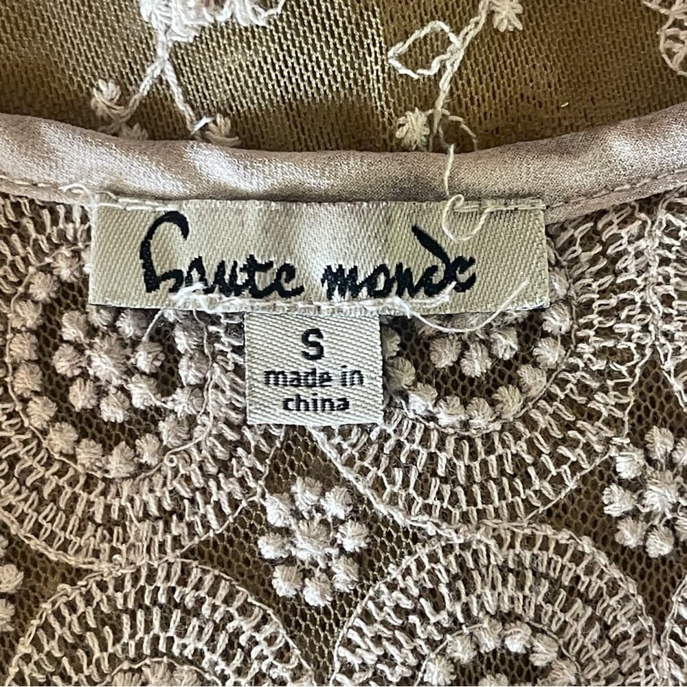Sleeveless Crochet-Trim Taupe Tank Top - Thumbnail 3
