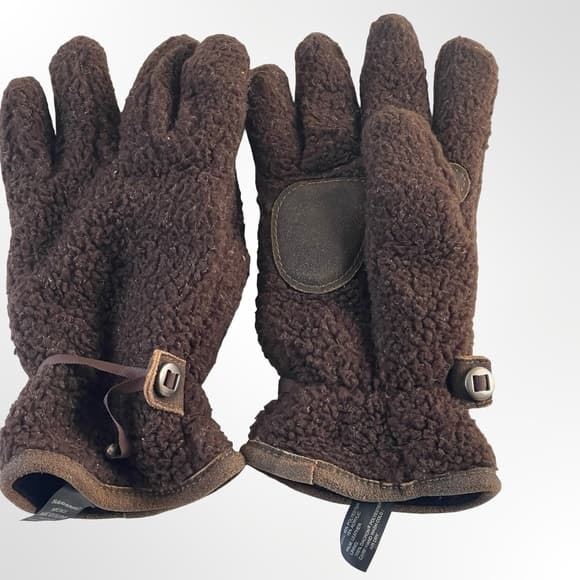 Saranac Cozy Brown Sherpa Gloves in Medium - Thumbnail 4