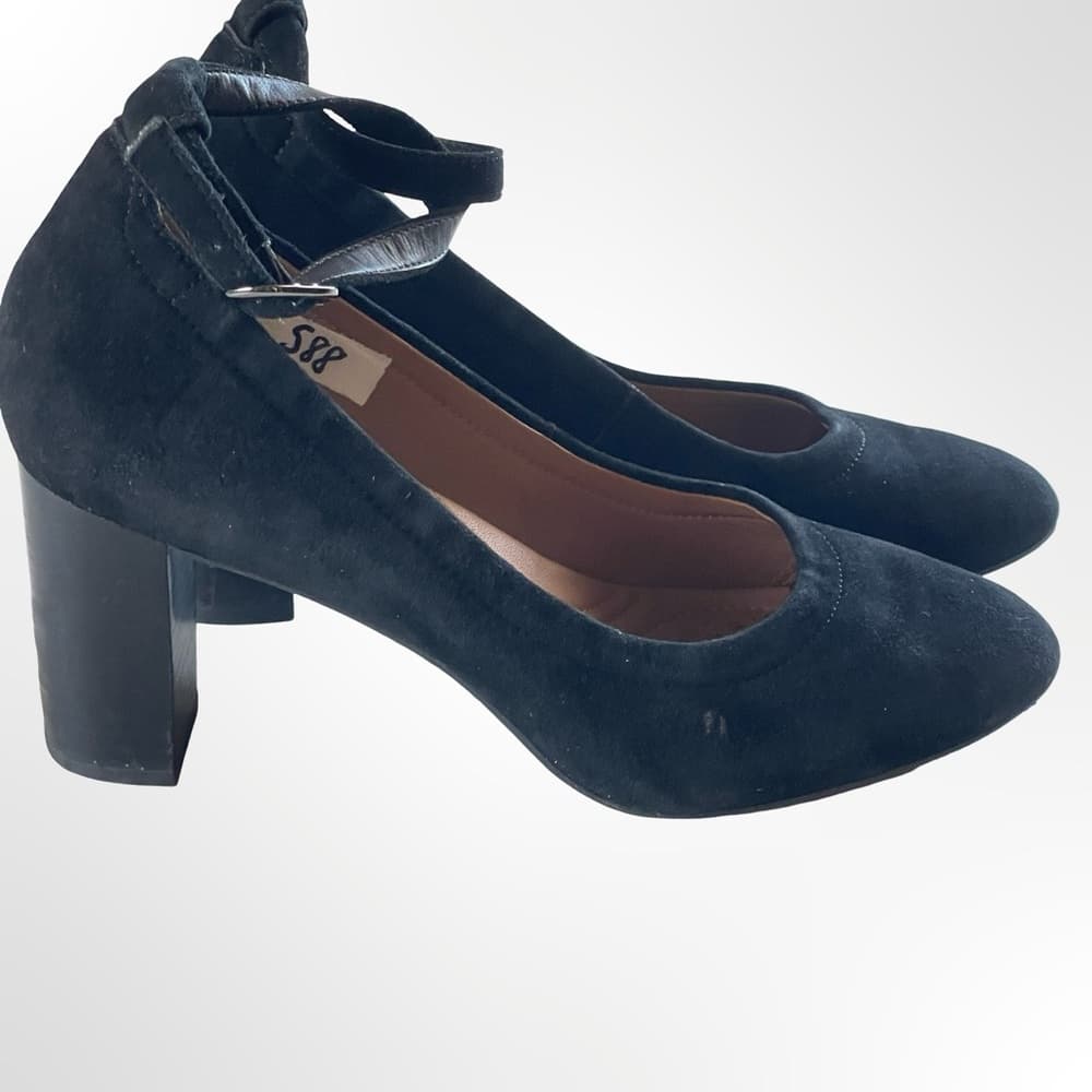 Clarks Black Suede Ankle-Strap Block Heels in 8.5 - Thumbnail 3