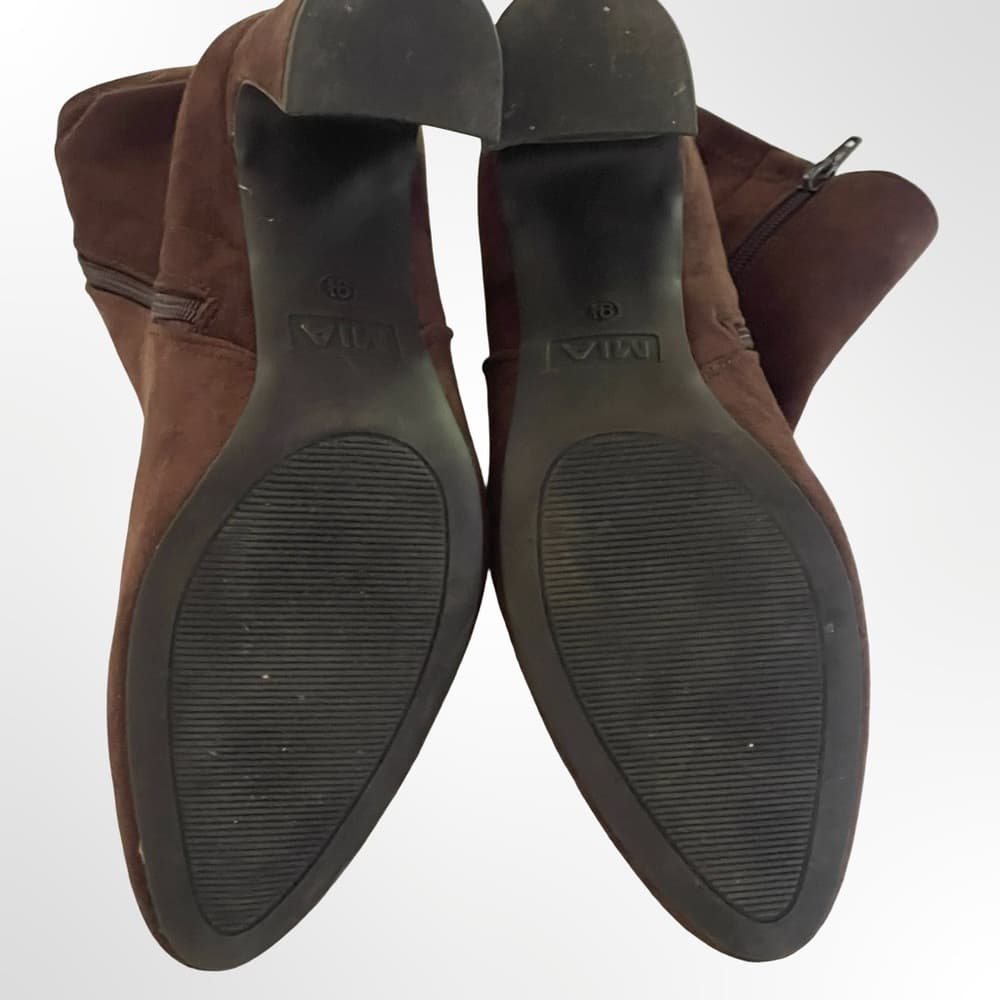 Women's Suede Ankle Boots - Elegant Block Heel size 9.5 - Thumbnail 3