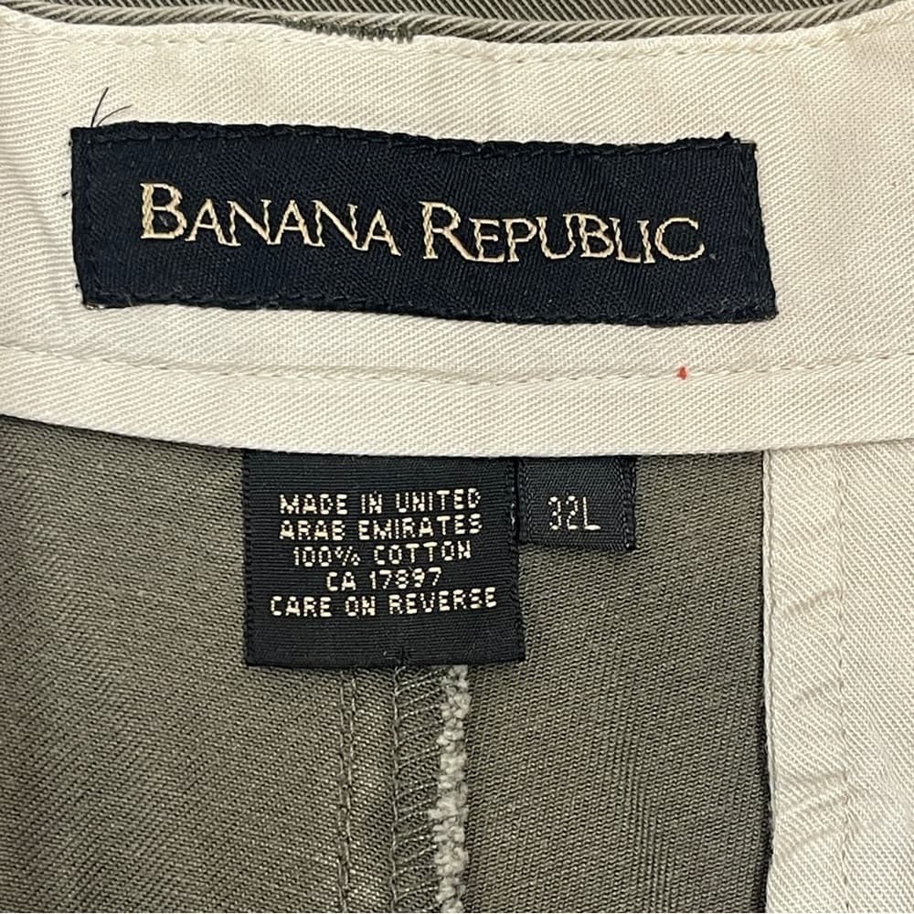 Banana Republic Men's Olive Green Pants in size 32/30 - Thumbnail 4