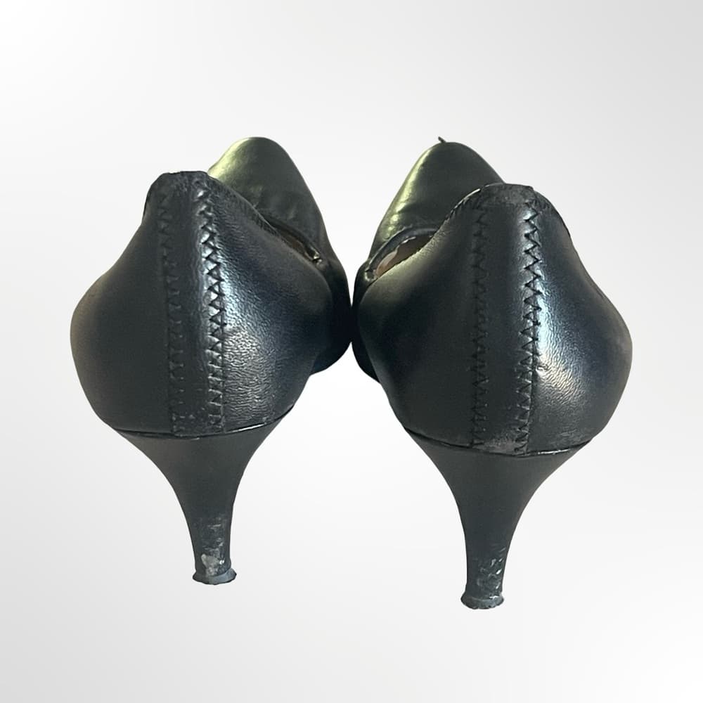 Tahari Brett Black Women's Pointed-Toe Pumps - size 7.5 - Thumbnail 2