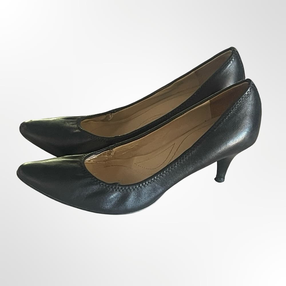 Tahari Brett Black Women's Pointed-Toe Pumps - size 7.5 - Thumbnail 3