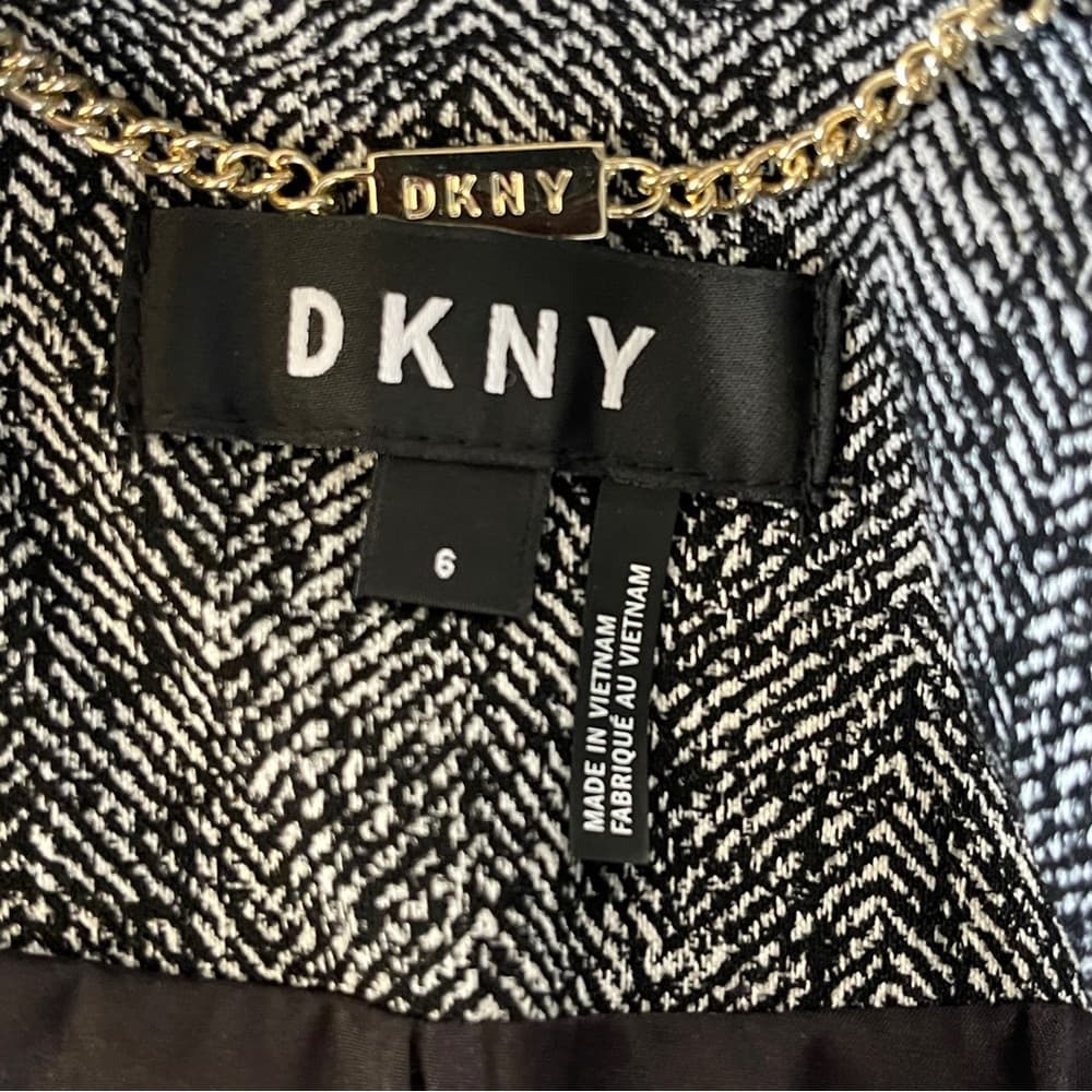 DKNY Black and Gray Textured Blazer in Size 6 - NWOT - Thumbnail 5