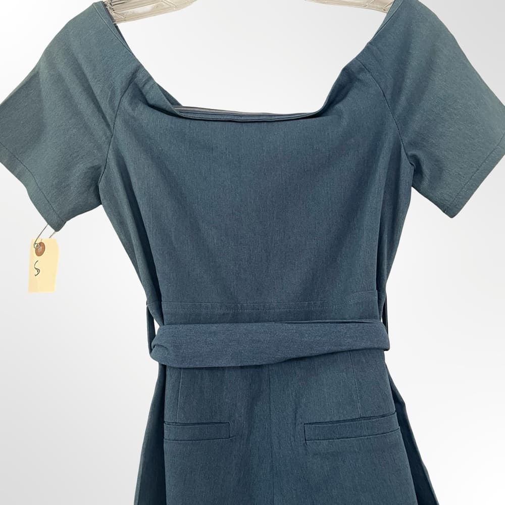 essue Teal Short-Sleeve Wide-Leg Belted Jumpsuit with Front Zip - Thumbnail 4