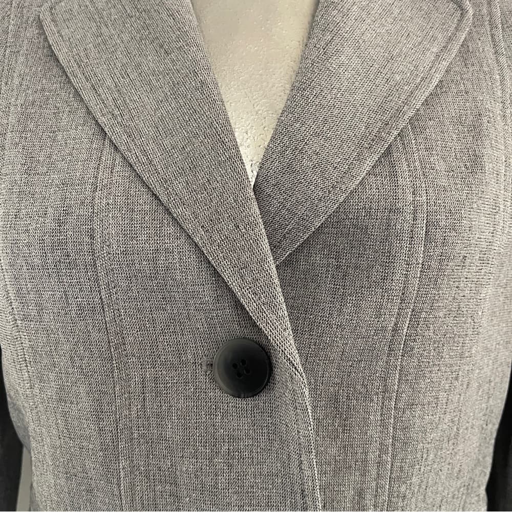 Nipon Boutique Classic Gray Blazer size 4 - Thumbnail 2