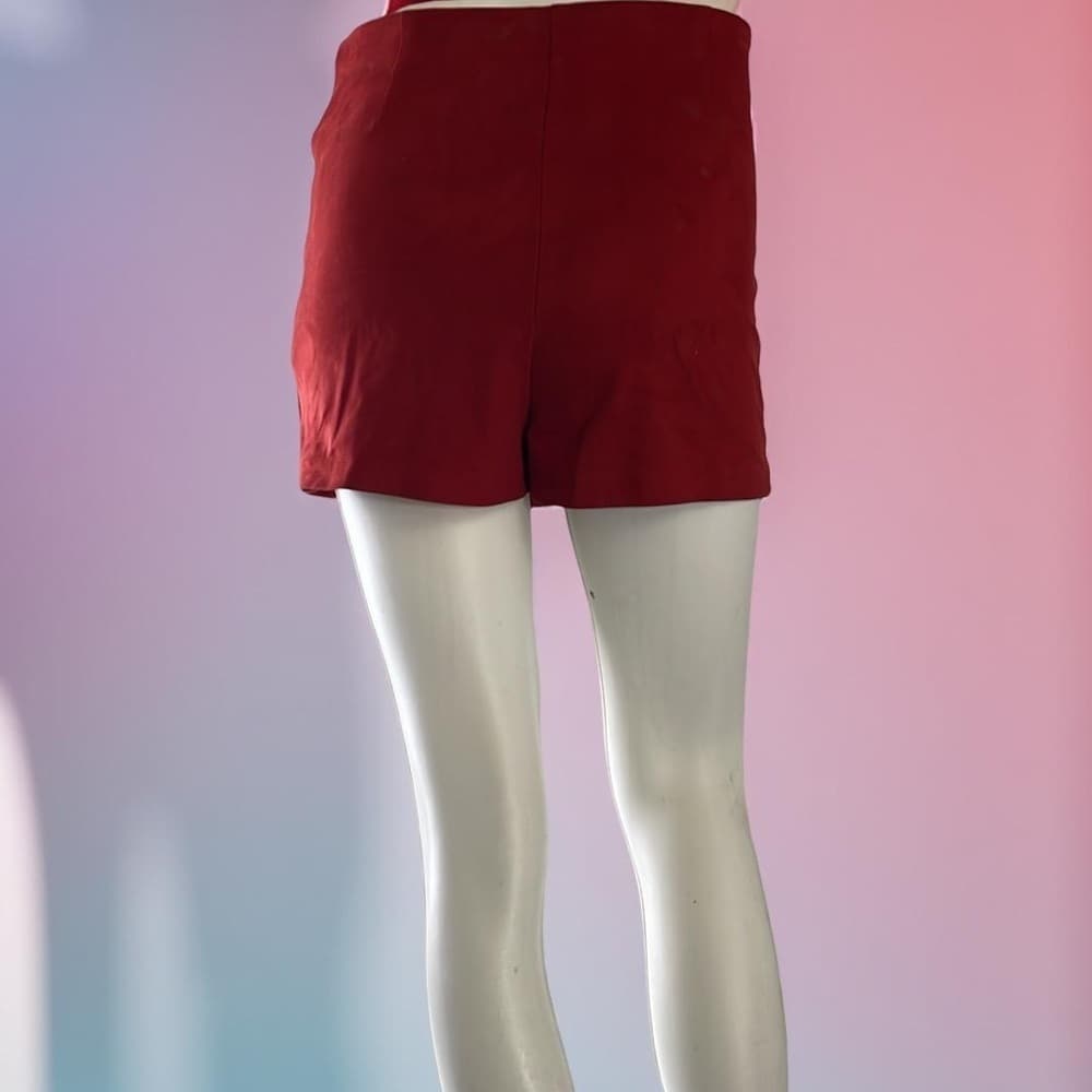 Zara Red Button-Accent Women's Shorts Skirt size XS - Thumbnail 3