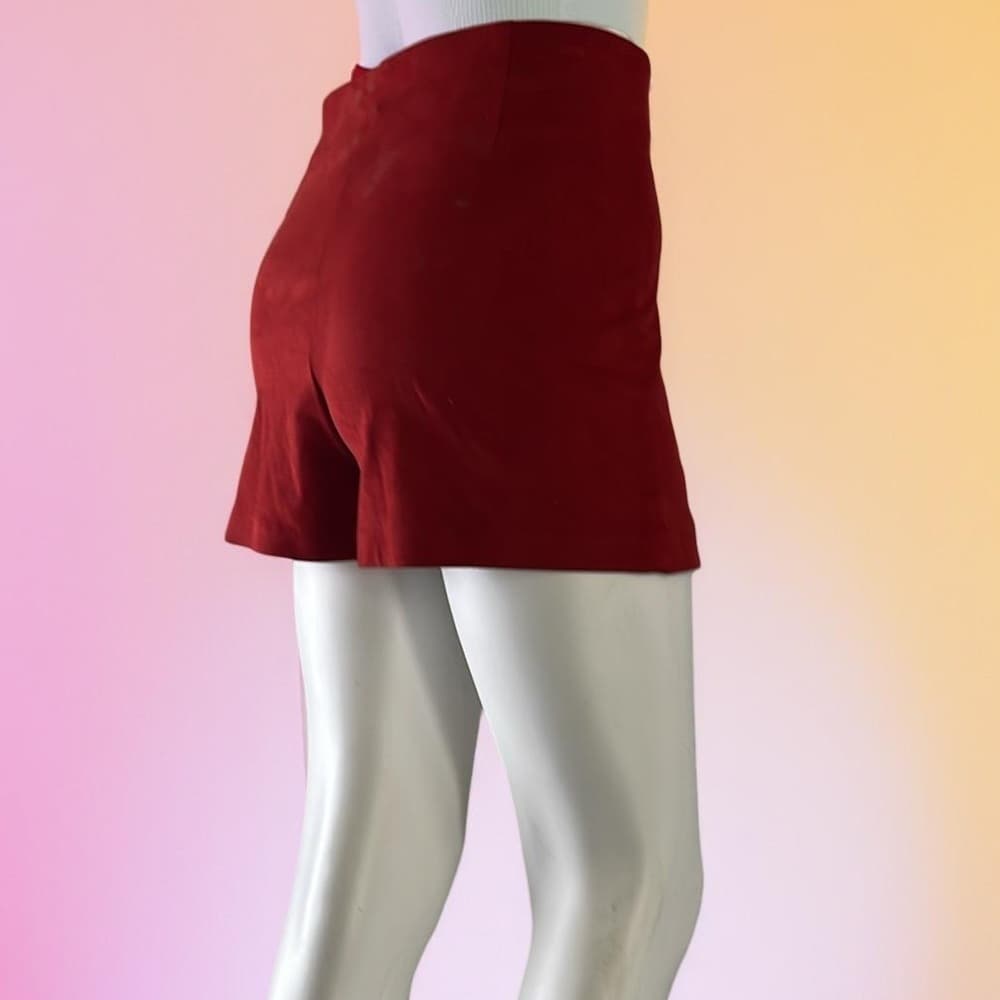 Zara Red Button-Accent Women's Shorts Skirt size XS - Thumbnail 2