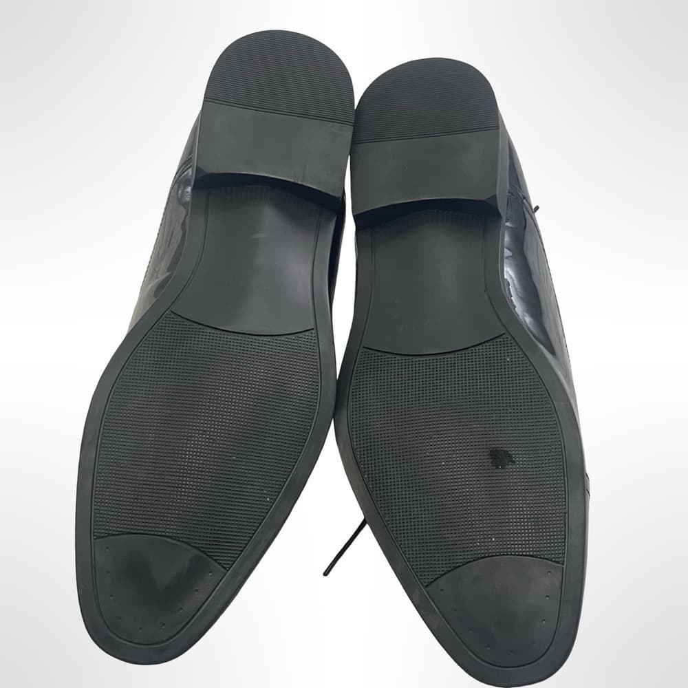 Classic Black Men's Dress Shoes size 10 - Thumbnail 4