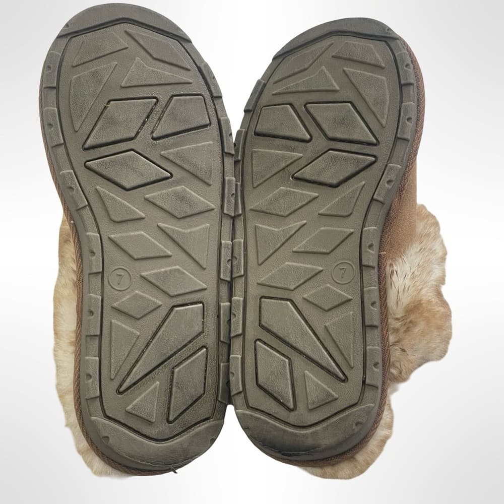Cozy Tan Faux Fur Women's Slippers size 7 - Thumbnail 3