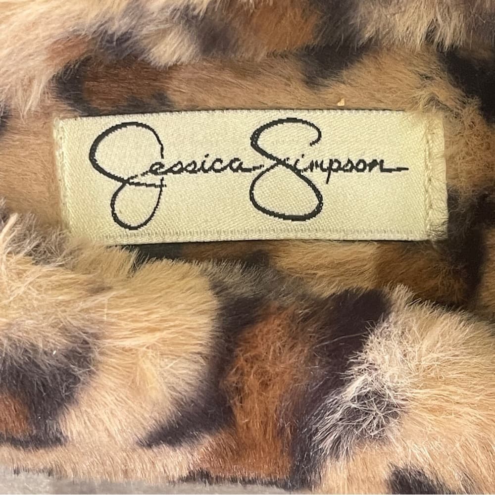 Jessica Simpson Leopard Print Fuzzy Slippers size 7.5 - Thumbnail 3