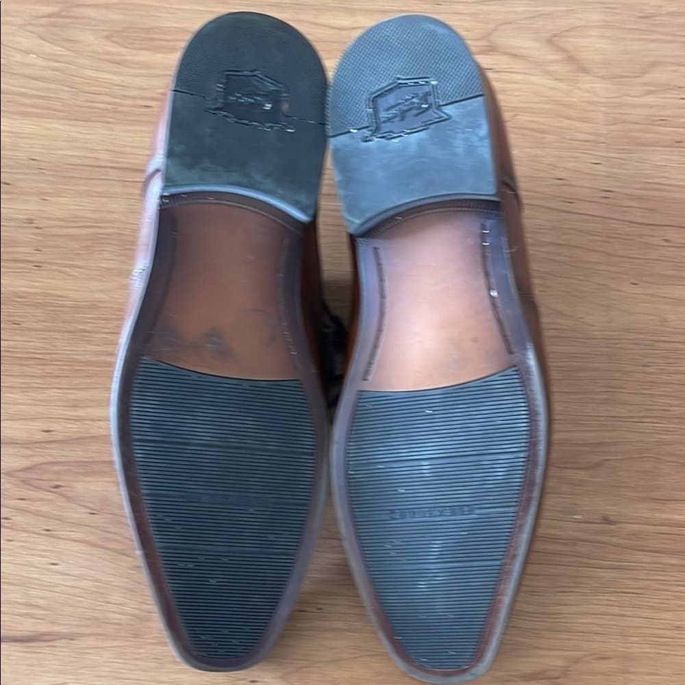 Florsheim Men's Brown Leather Dress Shoes size 10 - Gently worn! - Thumbnail 4