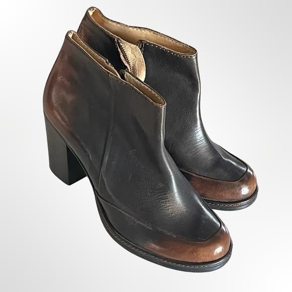 Cotelac Two-Tone Leather Ankle Boot - Black & Brown in size 39 - Thumbnail 8