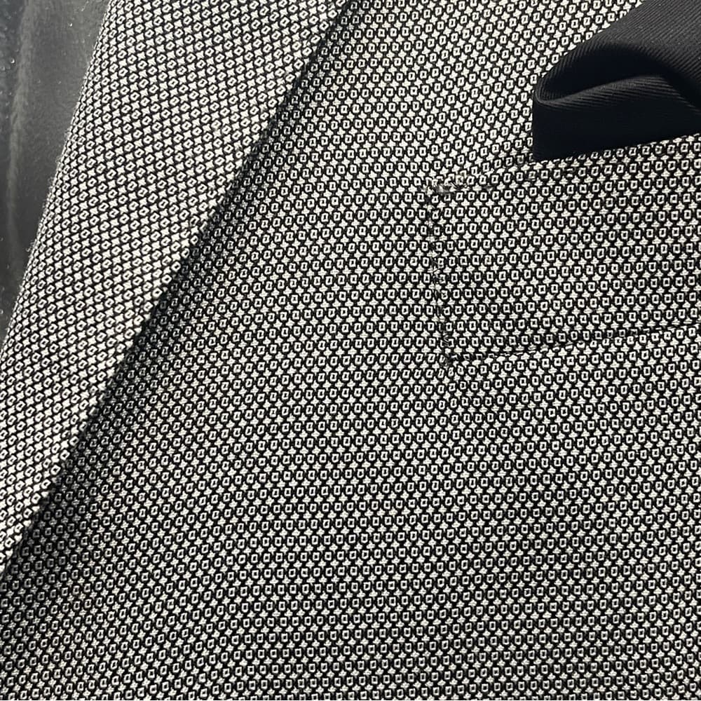 Perry Ellis Men's Gray Blazer - size 40L Mint Condition - Thumbnail 3