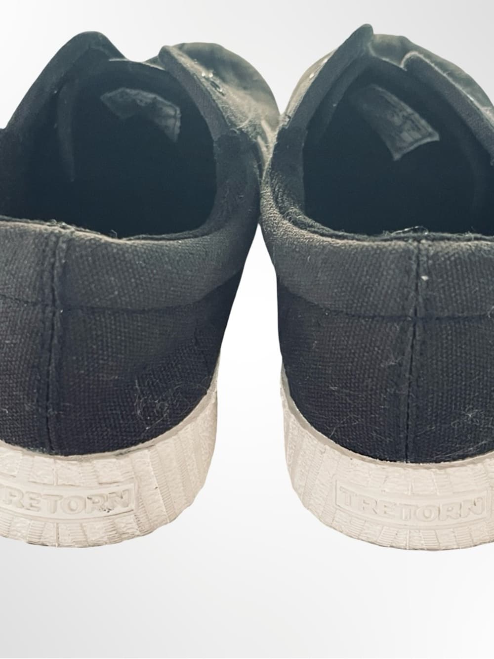 Tretorn Black Canvas Slip-On Sneakers w. White Side Chevron - Thumbnail 3