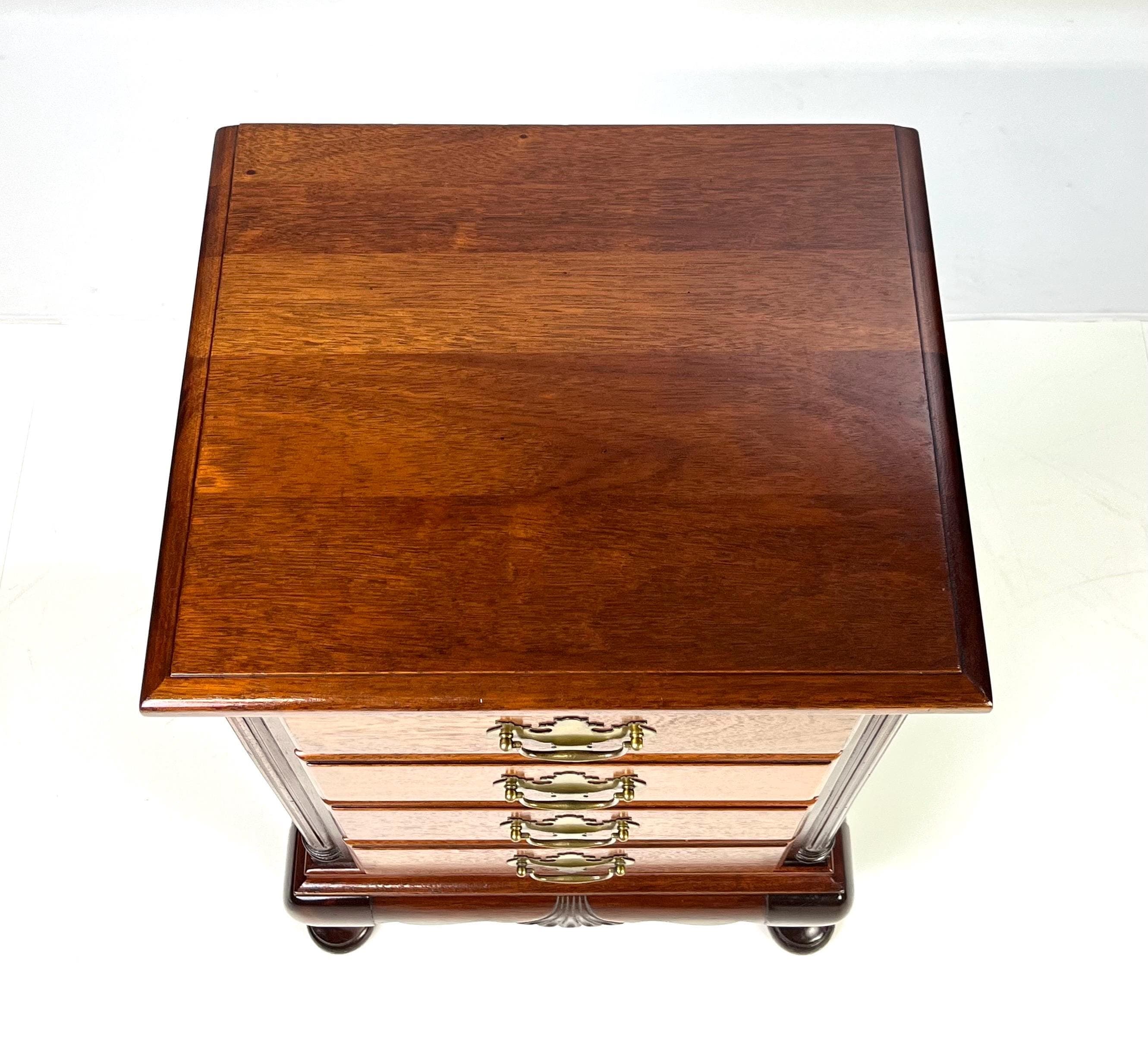 Vintage Continental Furniture Co. Queen Anne Style Mahogany 4-Drawer Bedside Chest - Thumbnail 12