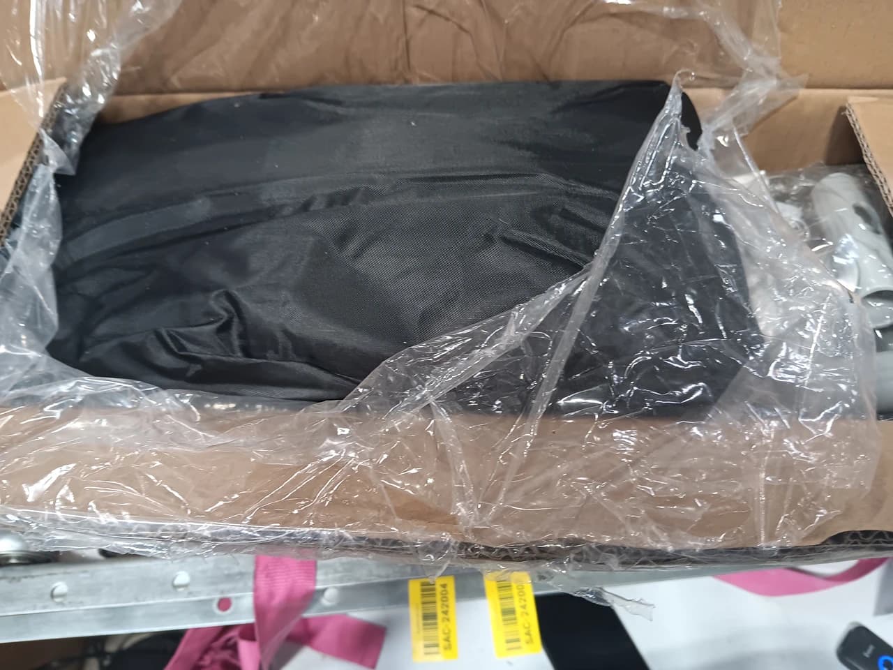 Black Baby Playpen with Balls and Carry Bag - Thumbnail 6