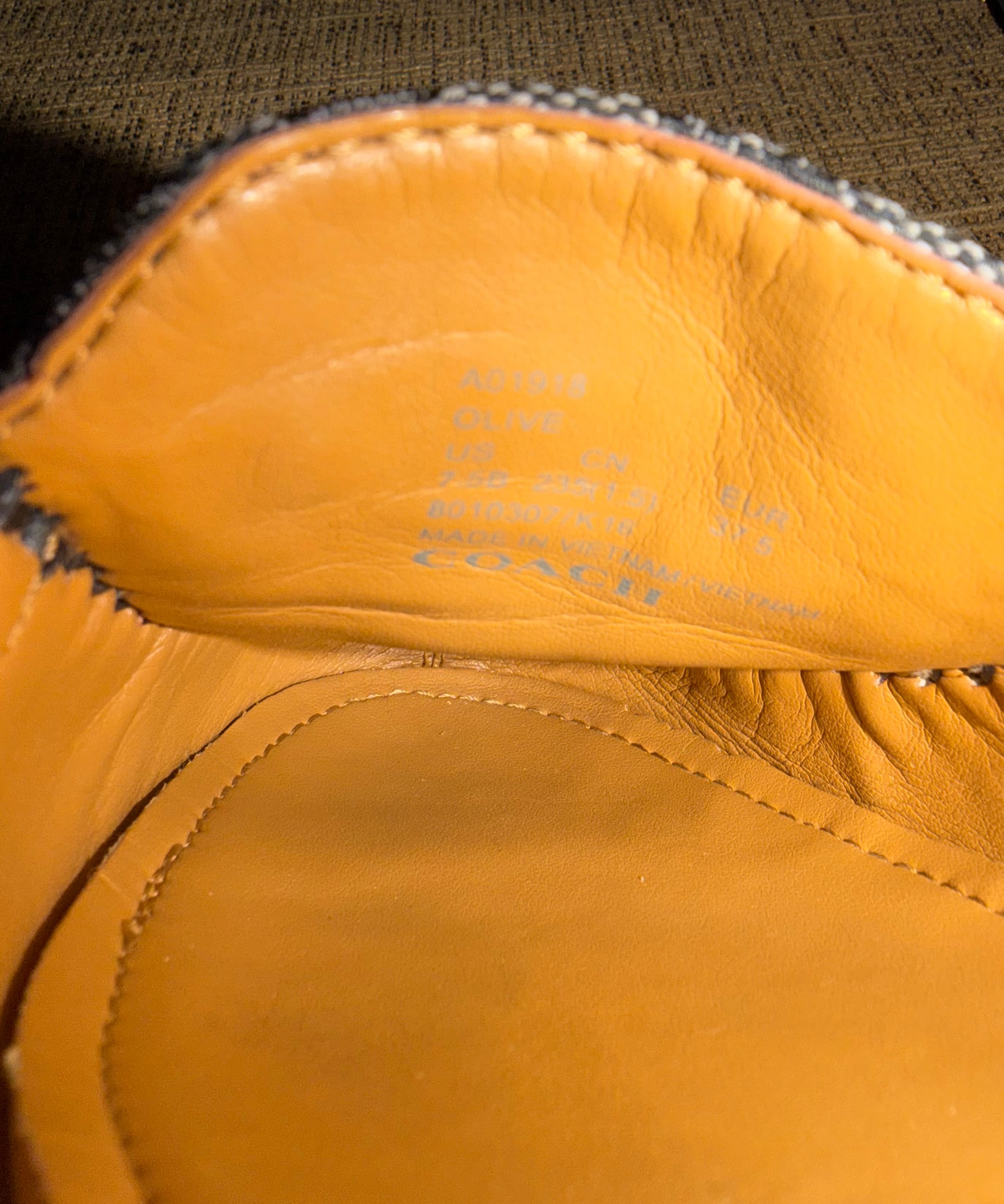 Coach Women's Loafers Slip On Sz 7.5B - Thumbnail 5