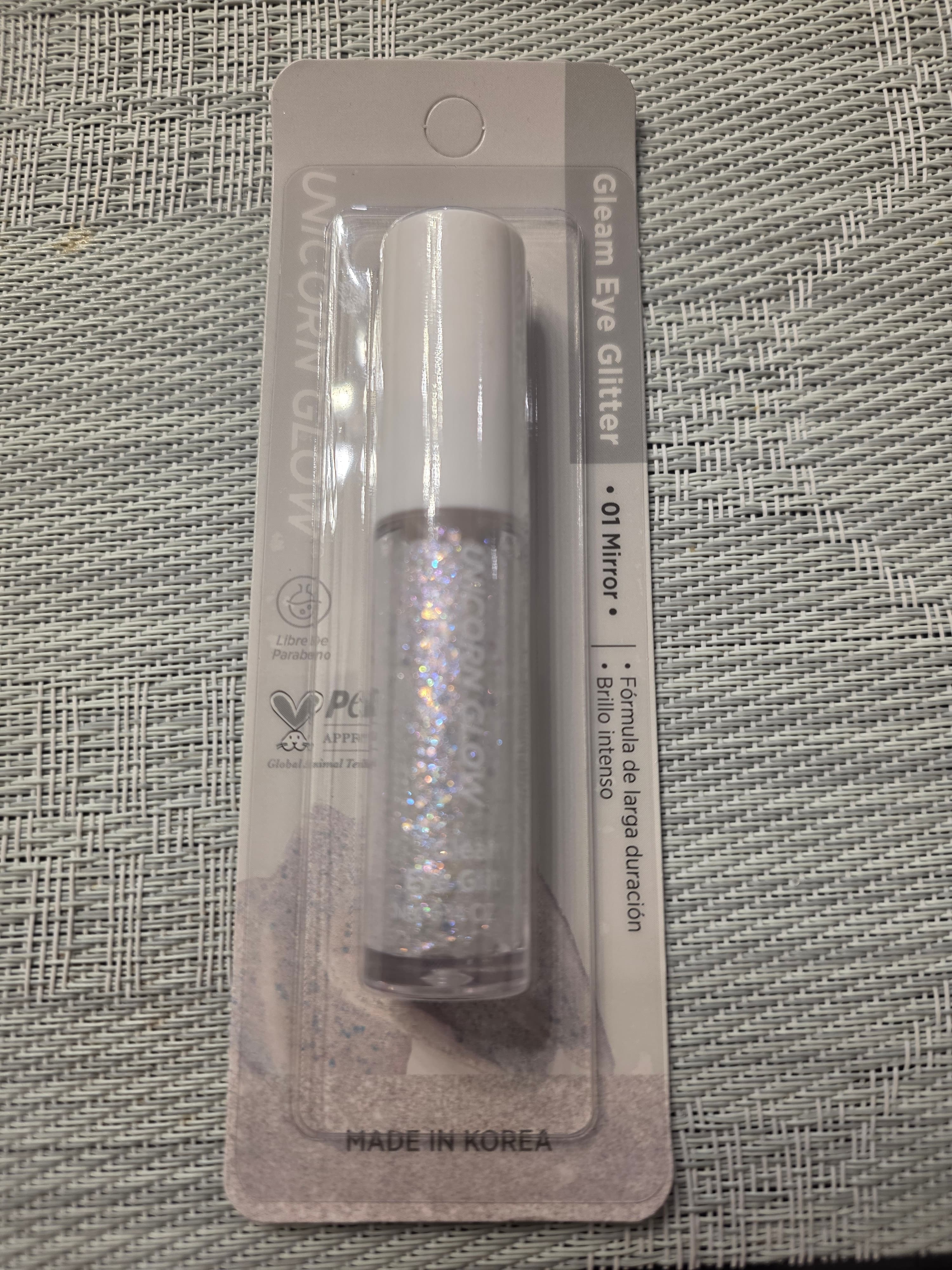 Unicorn Glow Gleam Eye Glitter 01 Mirror