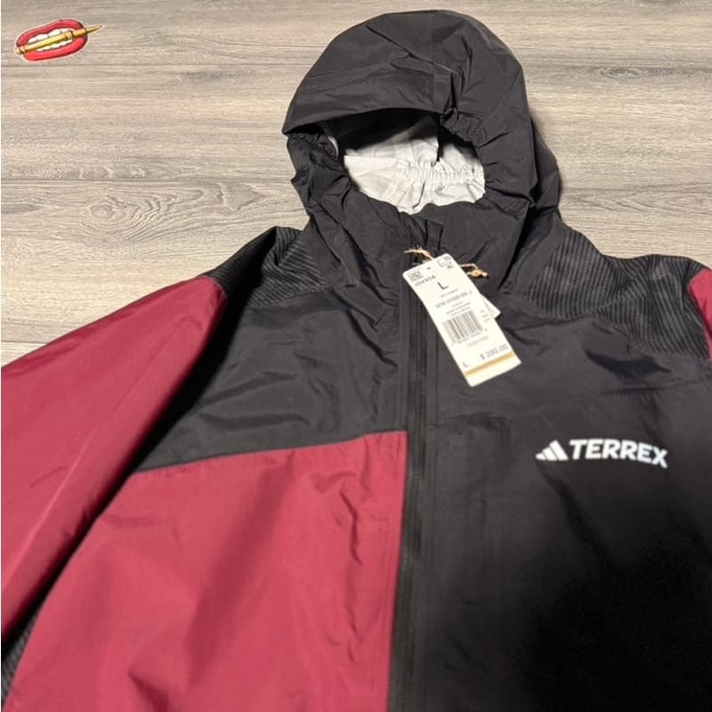 Adidas Terrex all weather jacket size L NWT - Thumbnail 3