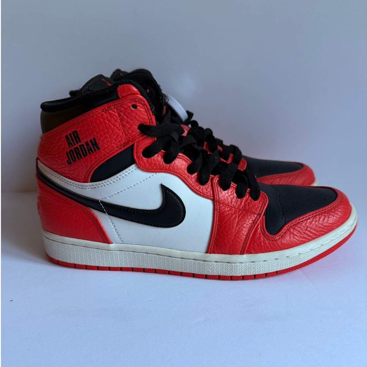 Nike Air Jordan 1 Retro Rare Air Max Orange Black White 332550-026 Men’s Size 9 - Thumbnail 3
