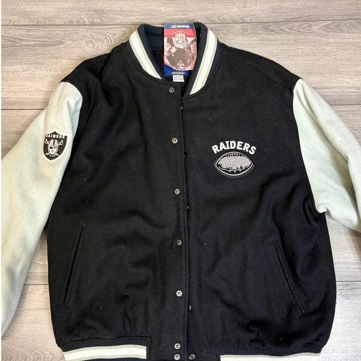 Las Vegas Raiders Varsity Jacket XL Reebok NFL Classic Black Grey Wool - Thumbnail 4