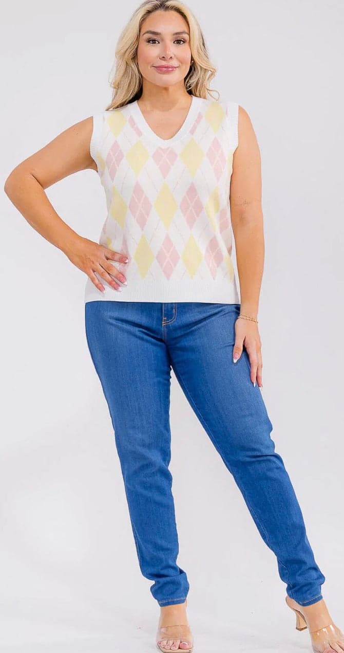 The Country Club Cutie Vest - 1X
