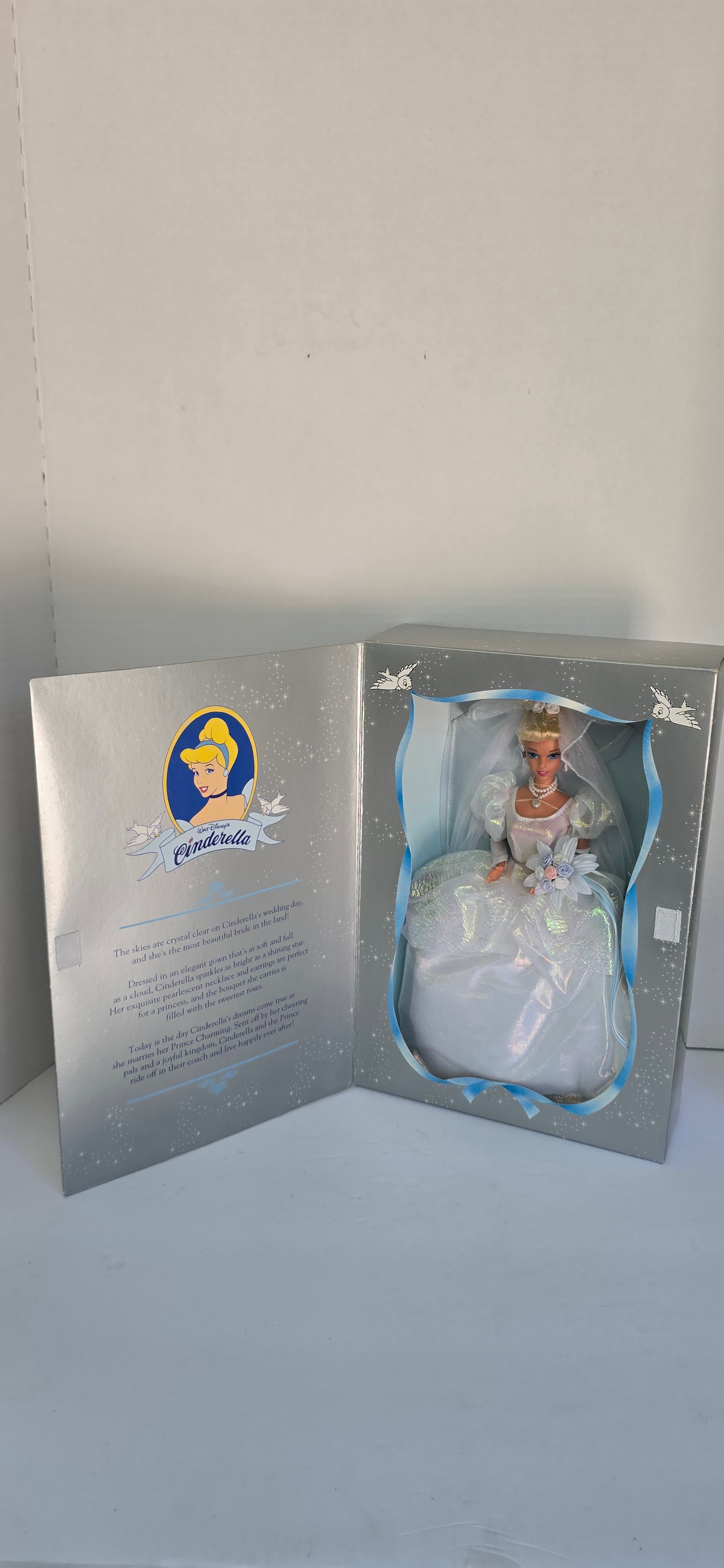 Disney Cinderella Wedding Doll by Mattel - Thumbnail 3
