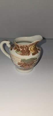 Nasco Mountain Wood-land Ceramic Creamer Brown Glossy Pottery - Thumbnail 2