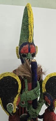 Yoruba beaded ceremonial crown altar headdress - Thumbnail 12