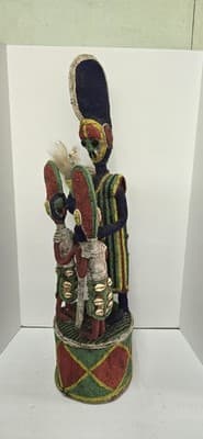 Yoruba beaded ceremonial crown altar headdress - Thumbnail 2