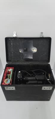 Vintage Singer Featherweight 221 sewing machine - Thumbnail 12