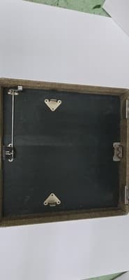 Smith-Corona Sterling Portable Manual Typewriter w/ Carrying Case - Thumbnail 8
