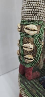 Yoruba beaded ceremonial crown altar headdress - Thumbnail 11