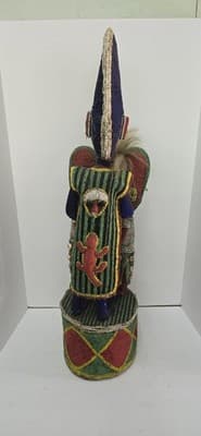 Yoruba beaded ceremonial crown altar headdress - Thumbnail 3