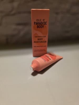 Isle of Paradise Confidently Clear Body Moisturizer Travel Size .67 FL OZ 🍑 - Thumbnail 7