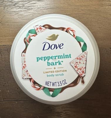Dove Peppermint Bark Body Scrub Limited Edition Holiday Treats 3.5Oz *Retired* - Thumbnail 2