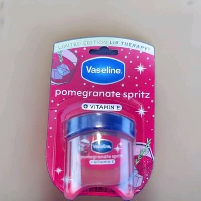 Vaseline Pomegranate Spritz Limited Edition 0.25 oz Lip Therapy Vit E New In Pkg - Thumbnail 4