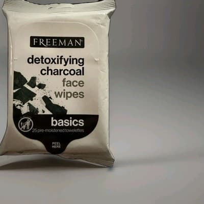 Freeman Detoxifying Charcoal Face Wipes 25 Pre Moistened Towelettes Sealed NEW!! - Thumbnail 5