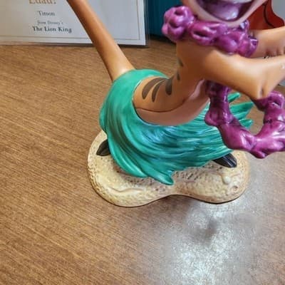WDCC Luau! Timone From The Lion King Figurine - Thumbnail 3
