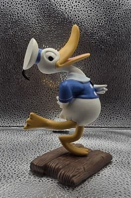 WDCC Walt Disney's Donald's Debut in The Wise Little Hen Donald Duck w/COA & Box - Thumbnail 5