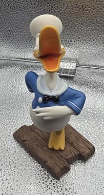 WDCC Walt Disney's Donald's Debut in The Wise Little Hen Donald Duck w/COA & Box - Thumbnail 9