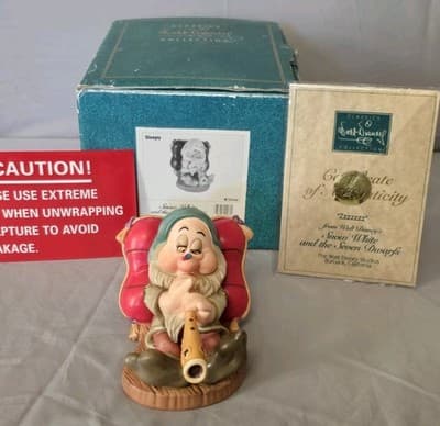 WDCC Disney Snow White Sleepy "Zzzzzzz" Figurine w/box & COA - Thumbnail 2