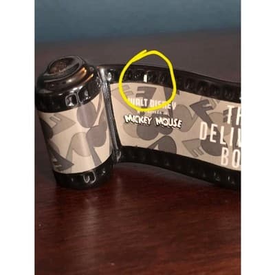 WDCC The Delivery Boy Scroll - Thumbnail 4