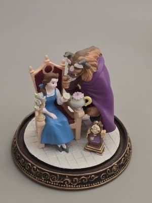 Disney Beauty and the Beast Belle Beast Glass Dome Cloche Zhang Yuqing Figurine - Thumbnail 2