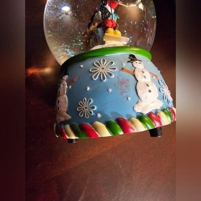 Disney Enesco Mickey Mouse Snowglobe - Thumbnail 4